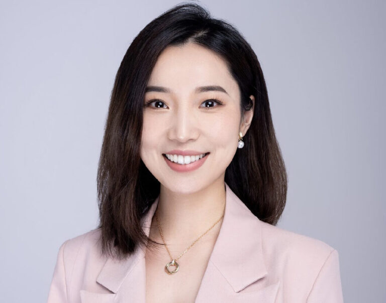 Dr. Anqi Hu